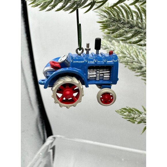 Hallmark Ornament Antique Tractors Series 1999 Miniature Blue Red Barn QXM4567 - Picture 5 of 10